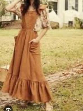 Doen peninsula pinafore dress